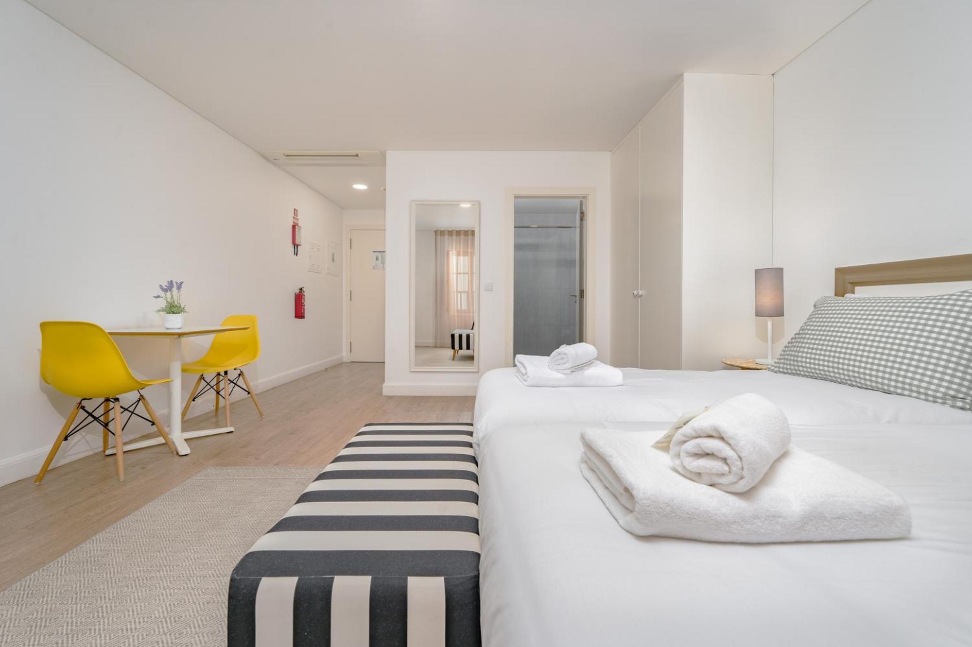 Studios Funchal Εξωτερικό φωτογραφία
