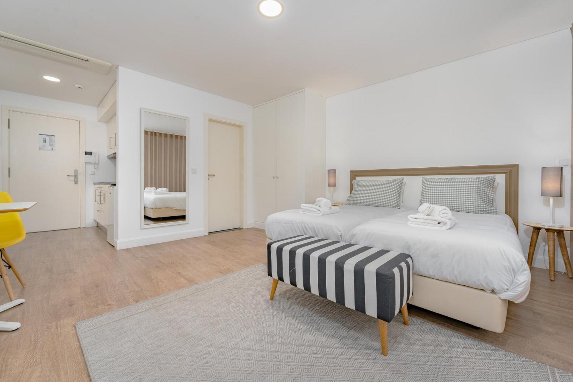 Studios Funchal Εξωτερικό φωτογραφία